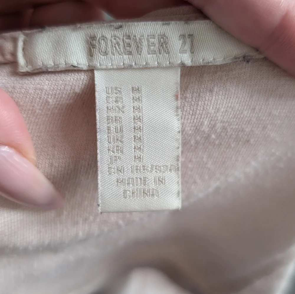 Forever 21 Ruffle Crop Top - Picture 5 of 5